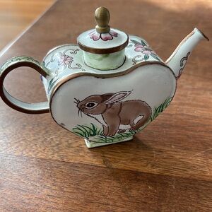 ENAMELED BIBELOT MINIATURE TEAPOT RABBIT DESIGN - HAND PAINTED